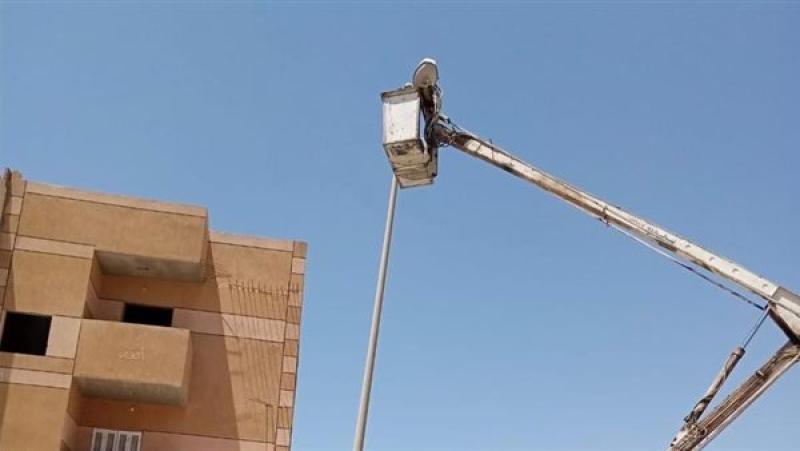 استمرار تركيب كشافات «الليد» وعدادات المياه مسبقة الدفع في المدن الجديدة