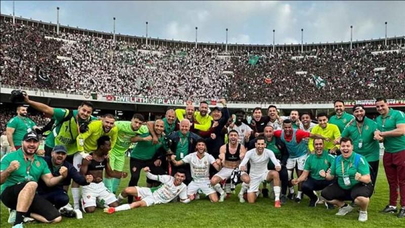 مولودية الجزائر يتوج بلقب الدوري للمرة التاسعة في تاريخه