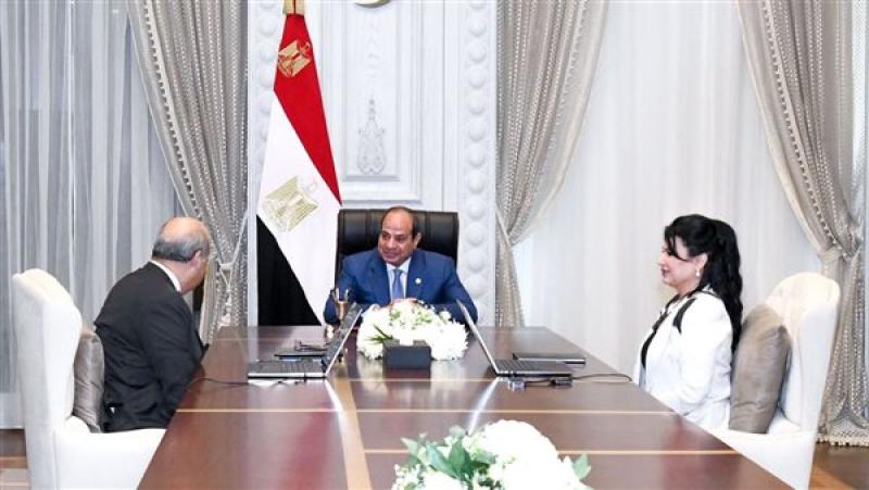الرئيس السيسي يتابع موقف تنفيذ «بوابة الجمهورية الجديدة الجوية» بمطار القاهرة