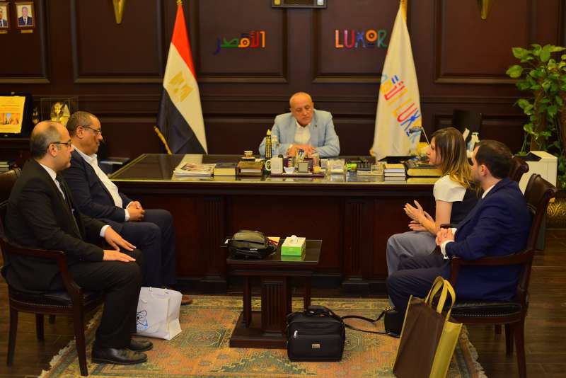 فريق تواصل الرقابة النووية والإشعاعية في ضيافة محافظ الأقصر