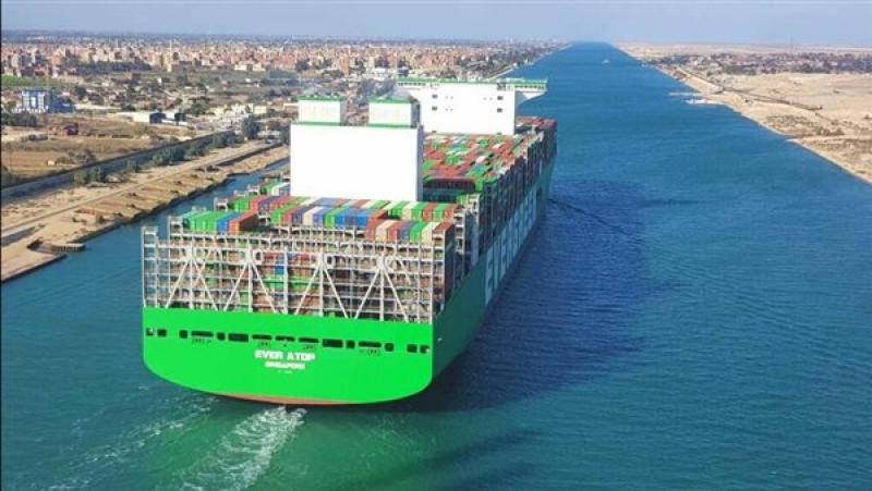 رئيس قناة السويس: لا بديل للممر الملاحي.. والطرق البرية والسكك الحديدية لا يمكنها المنافسة