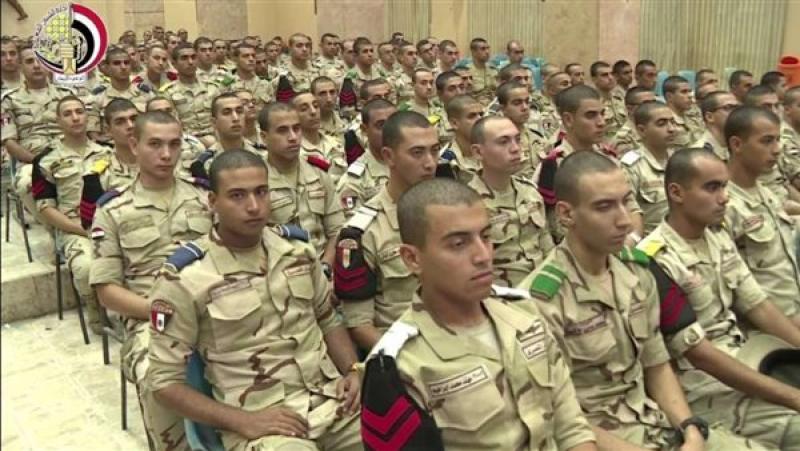 شروط القبول بالكليات العسكرية لحملة المؤهلات العليا للعمل كضباط «محاربين»