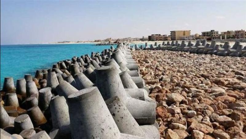 مشروعات جديدة لحماية الشواطئ المصرية على سواحل البحر المتوسط.. «كورنيش الإسكندرية ومطروح»