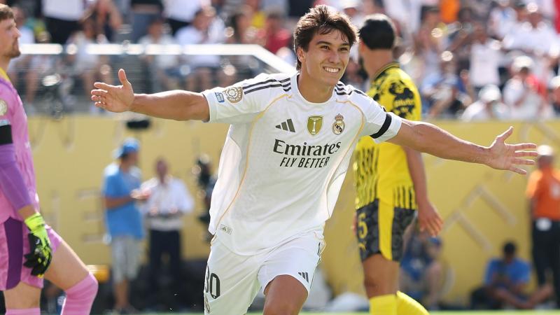 ريال مدريد يُجري مفاوضات مع جونزالو جارسيا