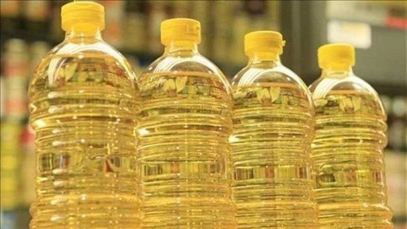 «الزجاجة 1 لتر بـ64 جنيهًا».. قائمة الأسعار الجديدة لزيوت الطعام بعد تخفيض ثمنها