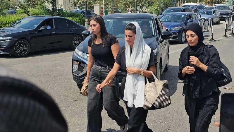 مريم عامر منيب تتعرض للإغماء أثناء جنازة خطيبها عمرو ستين