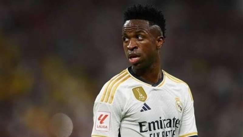 فينيسيوس على أعتاب الدوري السعودي.. عرض خرافي من الأهلي يهز أوروبا