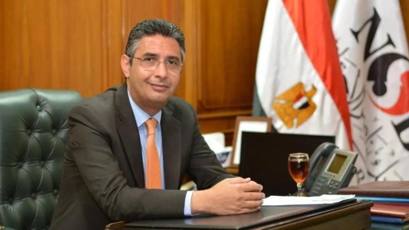 وزير التموين: تكلفة رغيف الخبز 162 قرش واستيراد 2.1 مليون طن قمح... وزير التموين: تكلفة رغيف الخبز 162 قرش واستيراد 2.1 مليون طن قمح  خلال 4 شهور