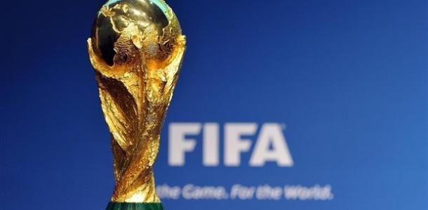 إدارة ترامب تعفي بعض جماهير كأس العالم من رسوم التأمين على التأشيرات