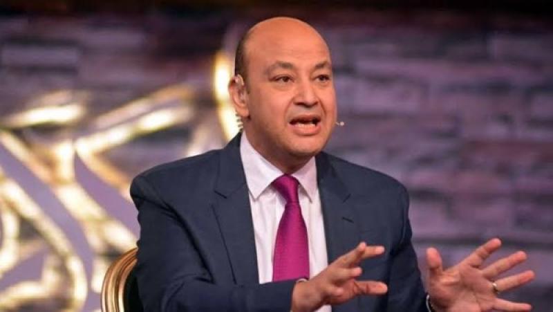 أديب مثيرًا للجدل: هو أنا بروح الشغل بجمل.. انت لما بتوفر الفلوس دي بتروح فين.. الناس لسة مشافتش حاجة
