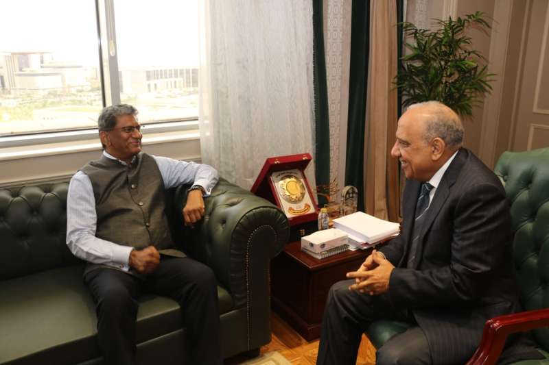 وزير الكهرباء يستقبل سفير الهند لدى القاهرة لتعزيز التعاون بالشبكات الذكية والهيدروجين الأخضر