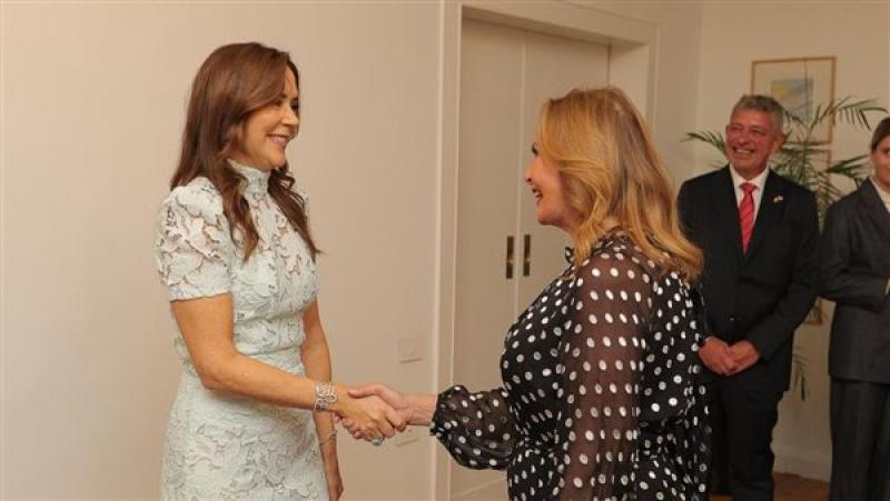 يسرا تعبر عن سعادتها بلقاء ملكة الدنمارك خلال افتتاح المتحف المصري الكبير