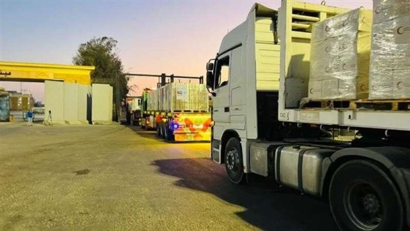 إطلاق قافلة زاد العزة الـ 65 بحمولة 8 آلاف طن مساعدات غذائية إلى غزة