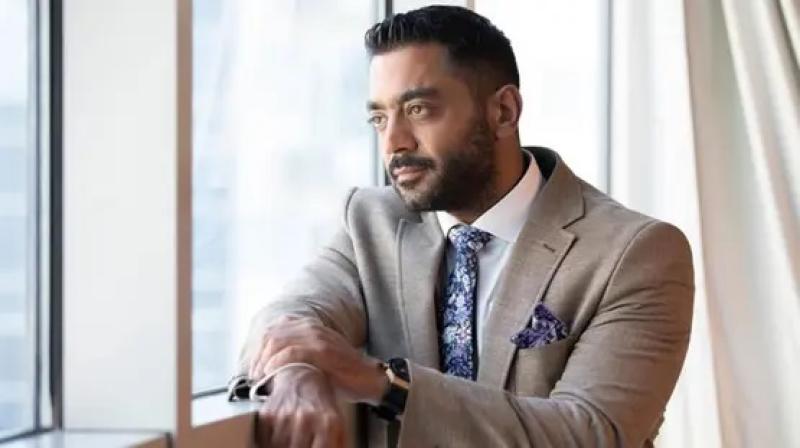 أحمد فلوكس ينعى والد محمد رمضان: ”تغمده الله بواسع رحمته”