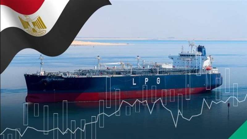 مصر تصدر شحنة غاز مسال إلى اليونان