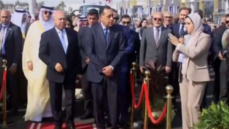 من محطة حدائق أكتوبر.. بدء التشغيل التجريبي للقطار السريع