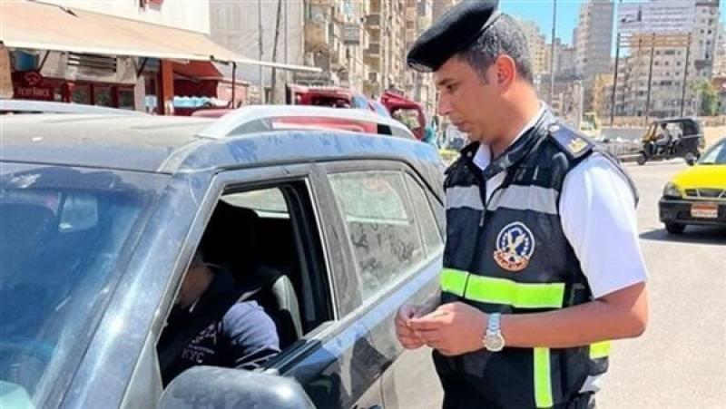 ضبط 150 ألف مخالفة مرورية و17 مليون جنيه في قضايا عملة خلال 24 ساعة