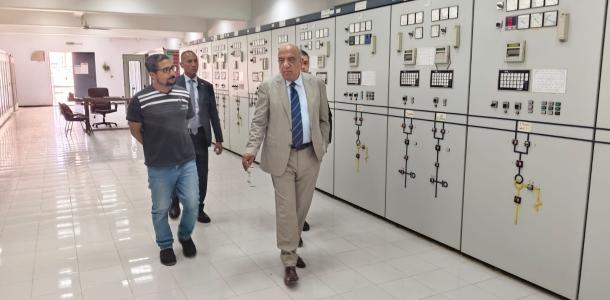 فى زيارة ميدانية مفاجئة.. وزير الكهرباء يتفقد محطة محولات القاهرة الجديدة