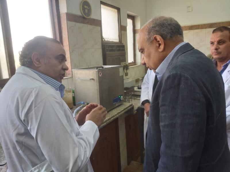 وزير الكهرباء يتفقد مجمع الوحدات التكنولوجية التابع لهيئة المواد النووية بأنشاص
