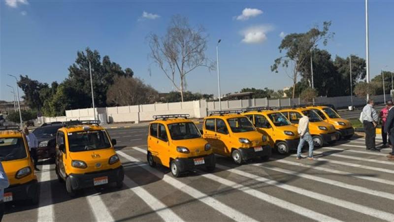 وداعا لـ التوكتوك.. تسليم سيارات حضارية جديدة بديلة للمشاركين بمنظومة الاستبدال