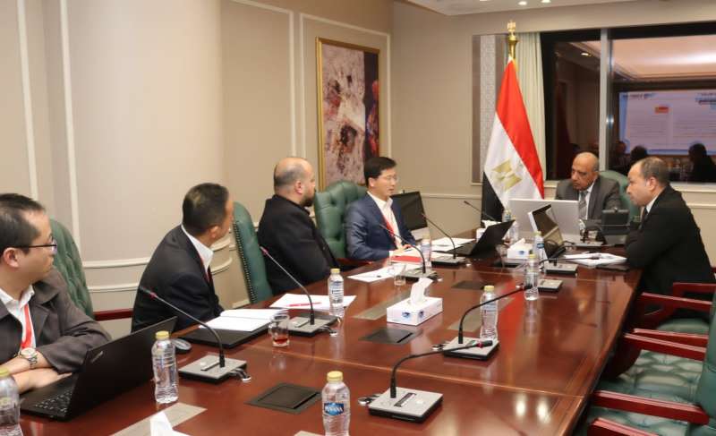 وزير الكهرباء يبحث مع مجموعة CSGI الصينية التعاون بمجالات دمج الطاقات المتجددة