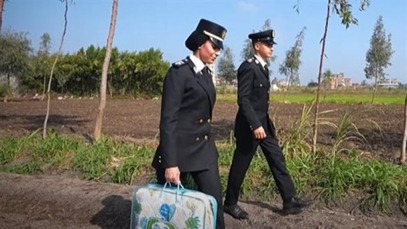 «بداية شتاء دافئ».. وزارة الداخلية توزع هدايا عينية ومستلزمات بالمناطق الأكثر احتياجًا