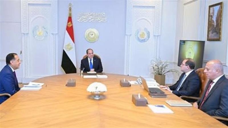 الرئيس السيسي يوجه بإطلاق الحزمة الثانية من التسهيلات الضريبية وتعزيز الثقة بين الدولة والممولين