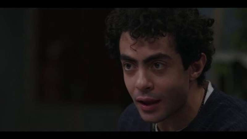 بعد فوزه كأول مصري بجائزة قرطاج المسرحية.. الفنان أحمد أبوزيد: أشعر بسعادة كبيرة