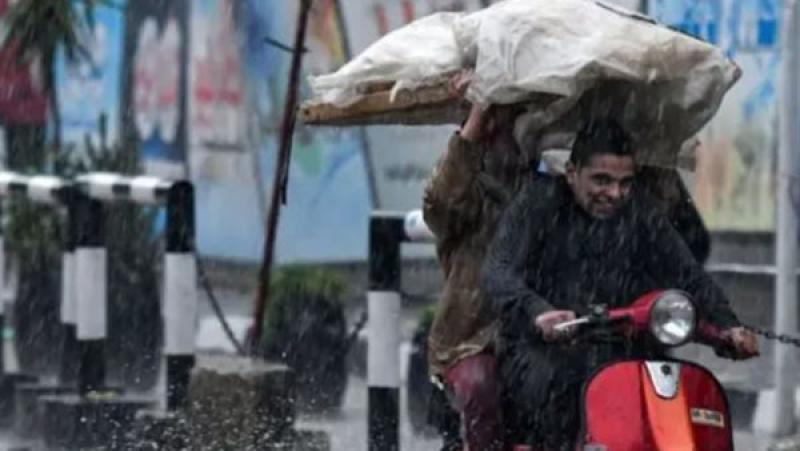 سيول ورياح.. تحذير من طقس غير مستقر على أغلب الأنحاء