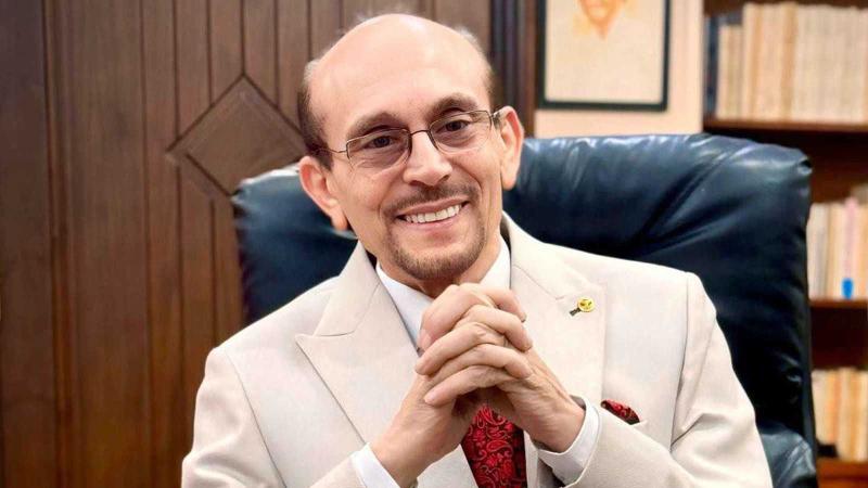 محمد صبحي يعلق على حادثة صراخه على السائق.. ونجل الأخير يرد