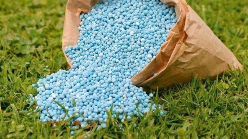 منظومة جديدة لصرف الأسمدة المدعمة للمزارعين.. «خطة التوسع بالمحافظات»