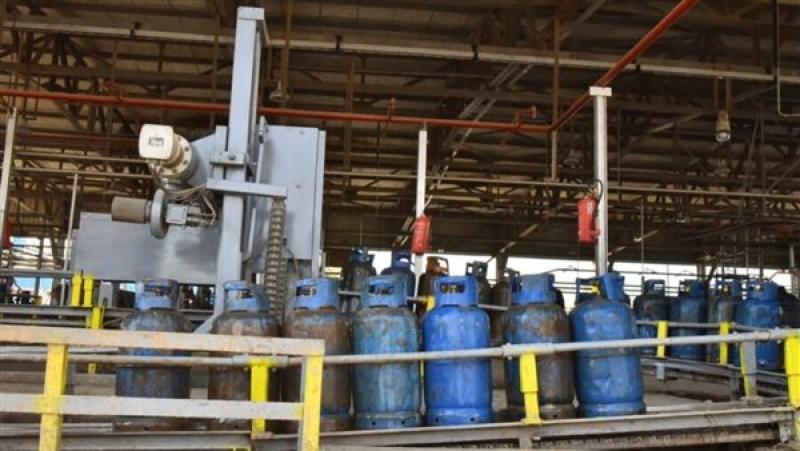 قرار من وزير التموين بغلق مصنع مخالف لتعبئة أنابيب البوتاجاز