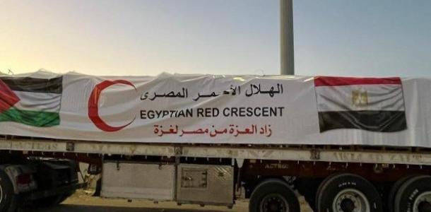 الهلال الأحمر: تراجع المساعدات الدولية لقطاع غزة في مقابل زيادتها من الدولة المصرية