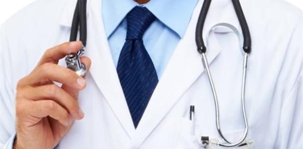 مفاجأة للأمهات.. أول زيارة للأطفال لطبيب الأسنان تبدأ في هذا العمر