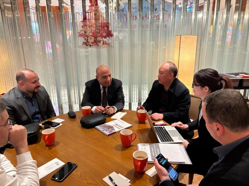 وزير الكهرباء يختتم زيارته بالصين بلقاء الشركات لتوطين أنظمة المراقبة الذكية وحلول الطاقة الشمسية