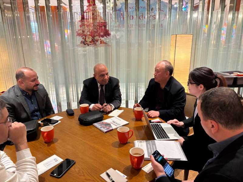 وزير الكهرباء يختتم زيارته بالصين بلقاء الشركات لتوطين أنظمة المراقبة الذكية وحلول الطاقة الشمسية