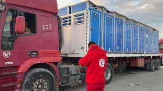 الهلال الأحمر المصري يواصل إمداد غزة بأكثر من 207 ألف سلة غذائية و30 ألف قطعة ملابس شتوية