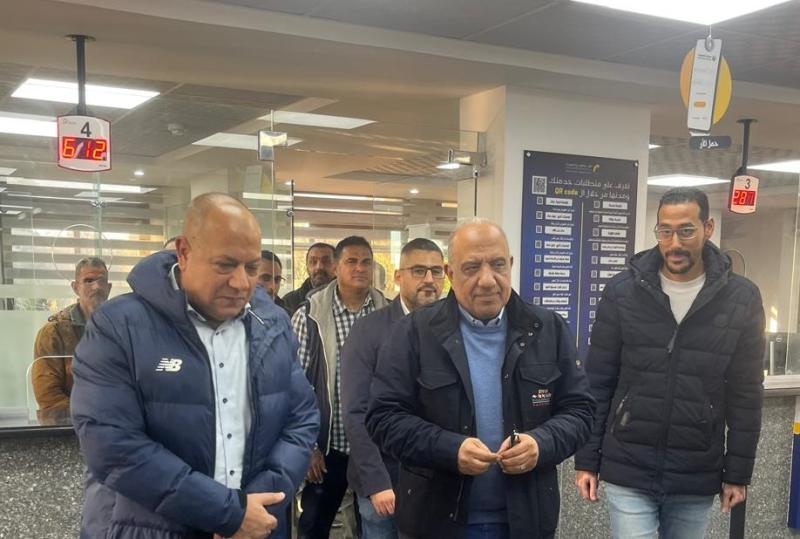 وزير الكهرباء يتفقد مركز خدمة المواطنين ومحطة محولات بورفؤاد بمحافظة بورسعيد