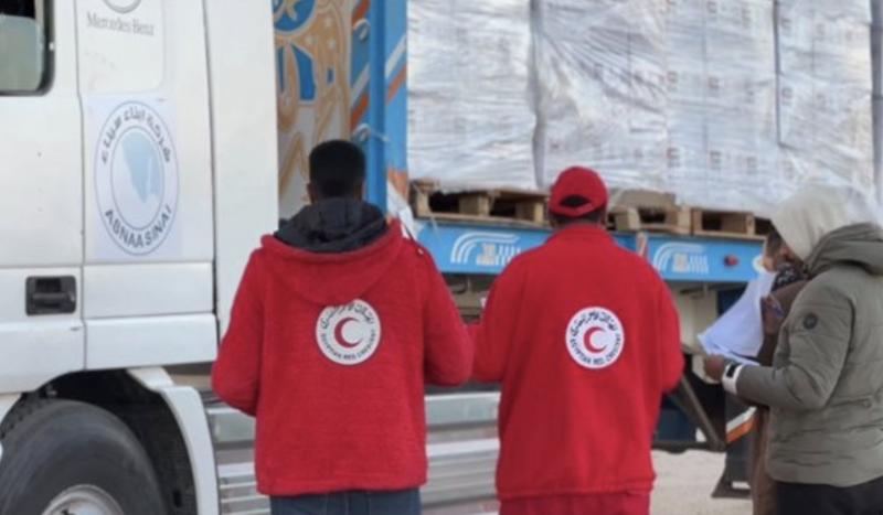 الهلال الأحمر: قافلة «زاد العزة» الـ109 إلى غزة تتضمن 148 ألف سلة غذائية