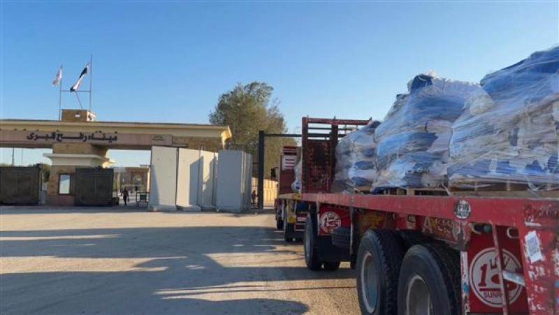 مد غزة بـ7 آلاف طن مساعدات إنسانية وشتوية ضمن قافلة زاد العزة الـ 114