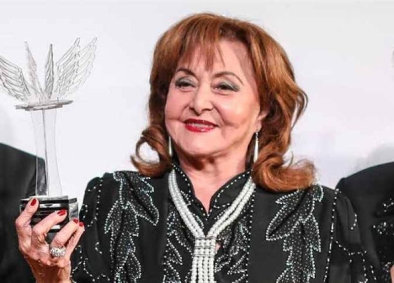 ليلى طاهر عن شائعة وفاتها: الموت علينا حق لكن مستعجلين ليه