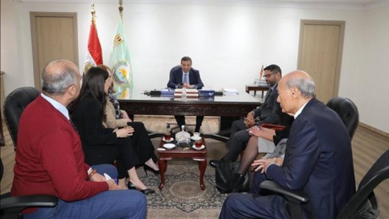 وزير الزراعة يبحث مع شركة عالمية توسيع الاستثمارات وتعزيز منظومة الزراعة التعاقدية بمصر