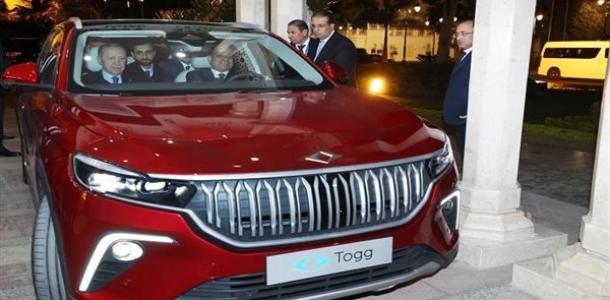 تريند اليوم.. الرئيس السيسي يقود سيارة كهربائية بصحبة أردوغان من الاتحادية إلى مدينة نصر