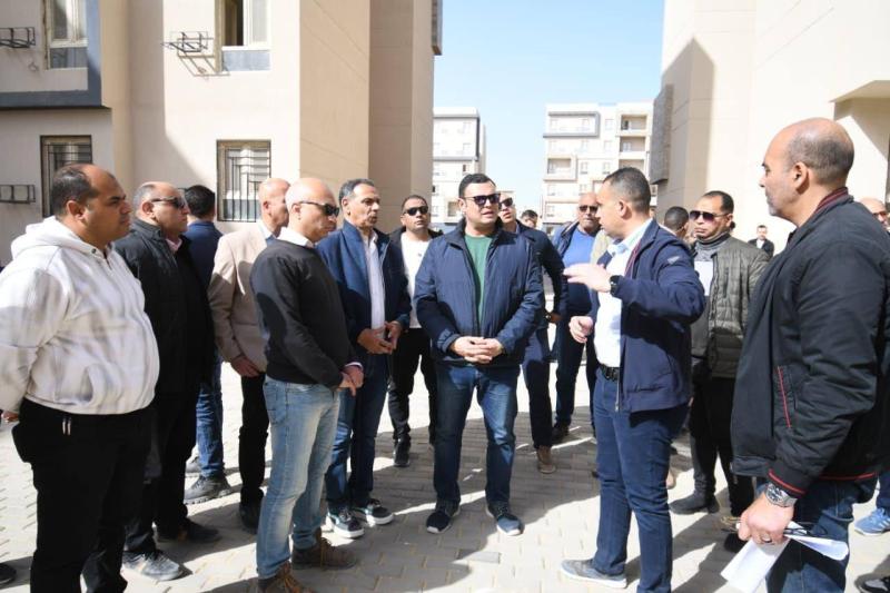 وزير الإسكان يتفقد مركز المؤتمرات والمعارض و«سكن كل المصريين» بالعلمين الجديدة