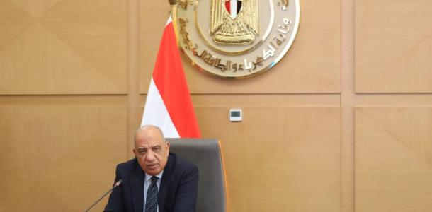 وزير الكهرباء يجتمع برؤساء شركات التوزيع لمراجعة خطة العمل واجراءات تأمين التغذية