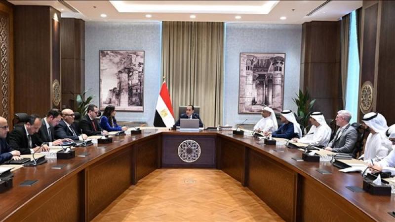 رئيس الوزراء يتابع مستجدات تنفيذ مشروع «رأس الحكمة» بالساحل الشمالي