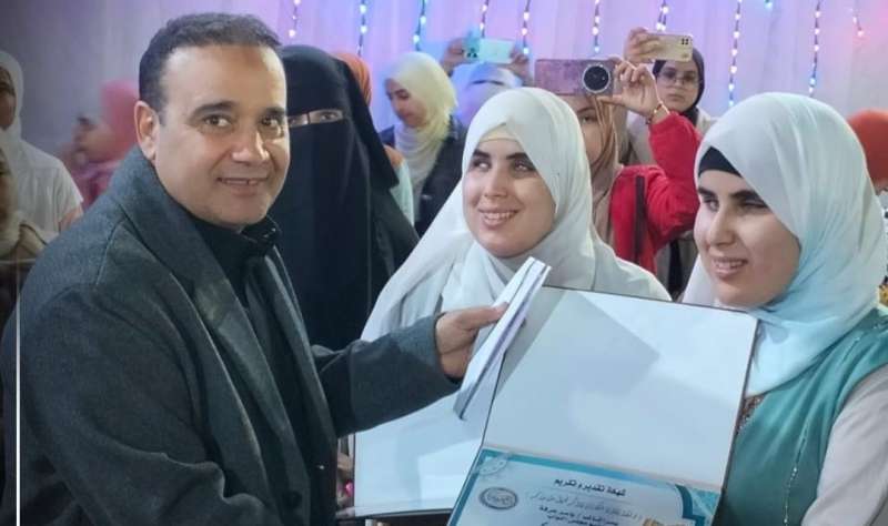 تحت رعاية النائب ياسر عرفة.. تكريم حفظة القرآن الكريم الفائزين في مسابقة جبر الخواطر وتقديم رحلات عمرة