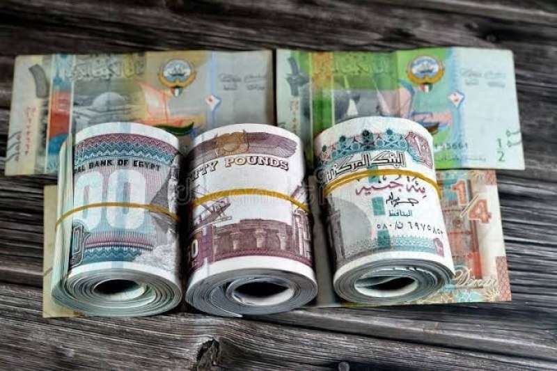 الجنيه ينهار.. ارتفاع سعر الدينار الكويتي اليوم الإثنين 9 مارس 2026 في البنوك