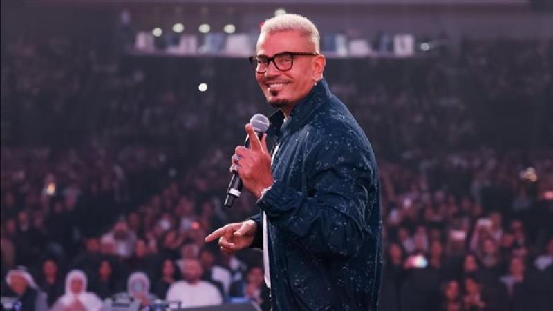 أسعار تذاكر حفل عمرو دياب في قطر تبدأ من 250 ريال قطري