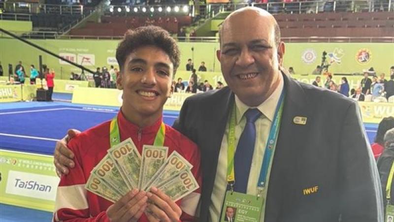 600 دولار مكافأة فورية من رئيس اتحاد الكونغ فو لـ عمر فتحي صاحب إنجاز بطولة العالم